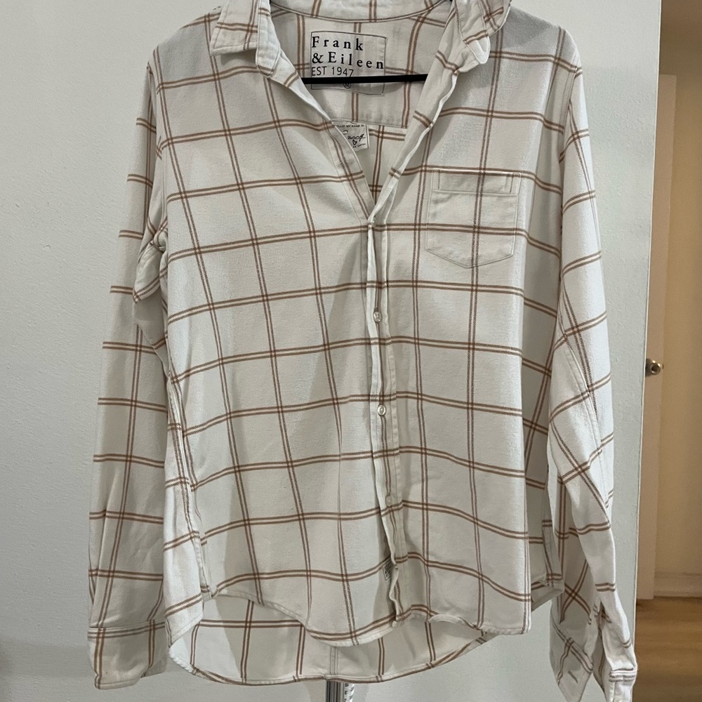 Frank & Eileen White and Brown Plaid Button Down Shirt